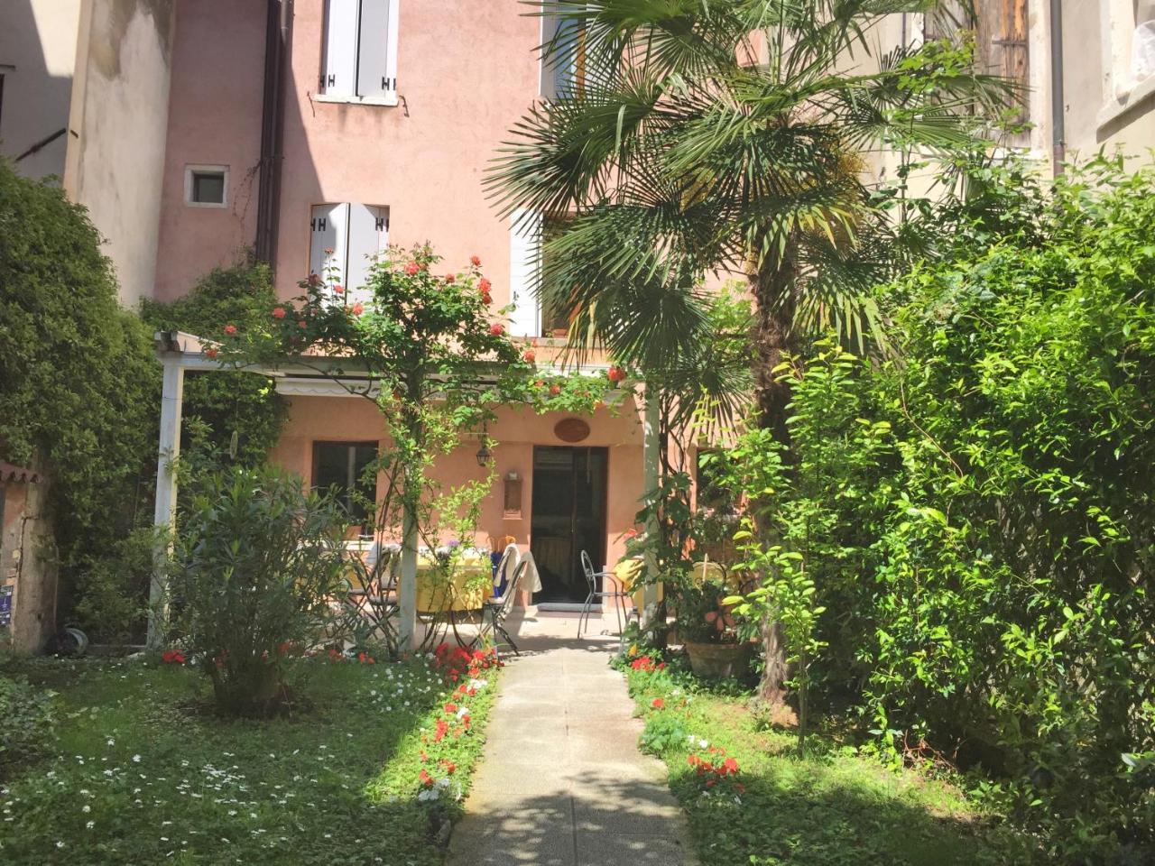 3749 Pontechiodo Bed & Breakfast Venesia Bagian luar foto